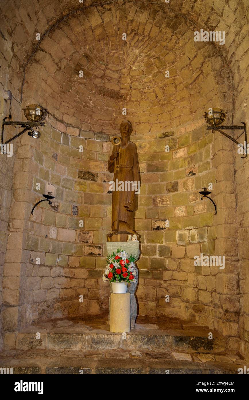 Skulptur in der Kirche Sant Pere de Montgrony (Ripollès, Girona, Katalonien, Spanien, Pyrenäen) ESP Escultura al Interior de St Pere de Montgrony Stockfoto