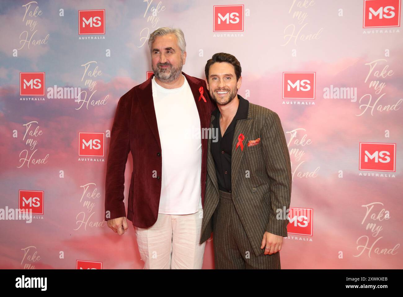 Sydney, Australien. August 2024. Autor/Regisseur John Raftopoulos und Bart Edwards auf dem roten Teppich bei der „Take My Hand“ Sydney Gala-Vorführung in Palace Cinemas, The Entertainment Quarter, lang Road, Moore Park. Richard Milnes/Alamy Live News Stockfoto