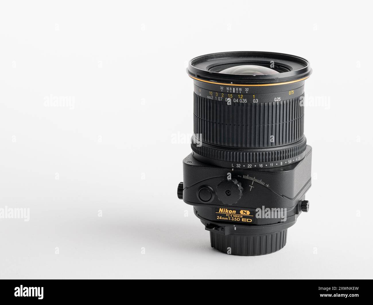 Nikon 24-mm-TS-E-Objektiv Stockfoto