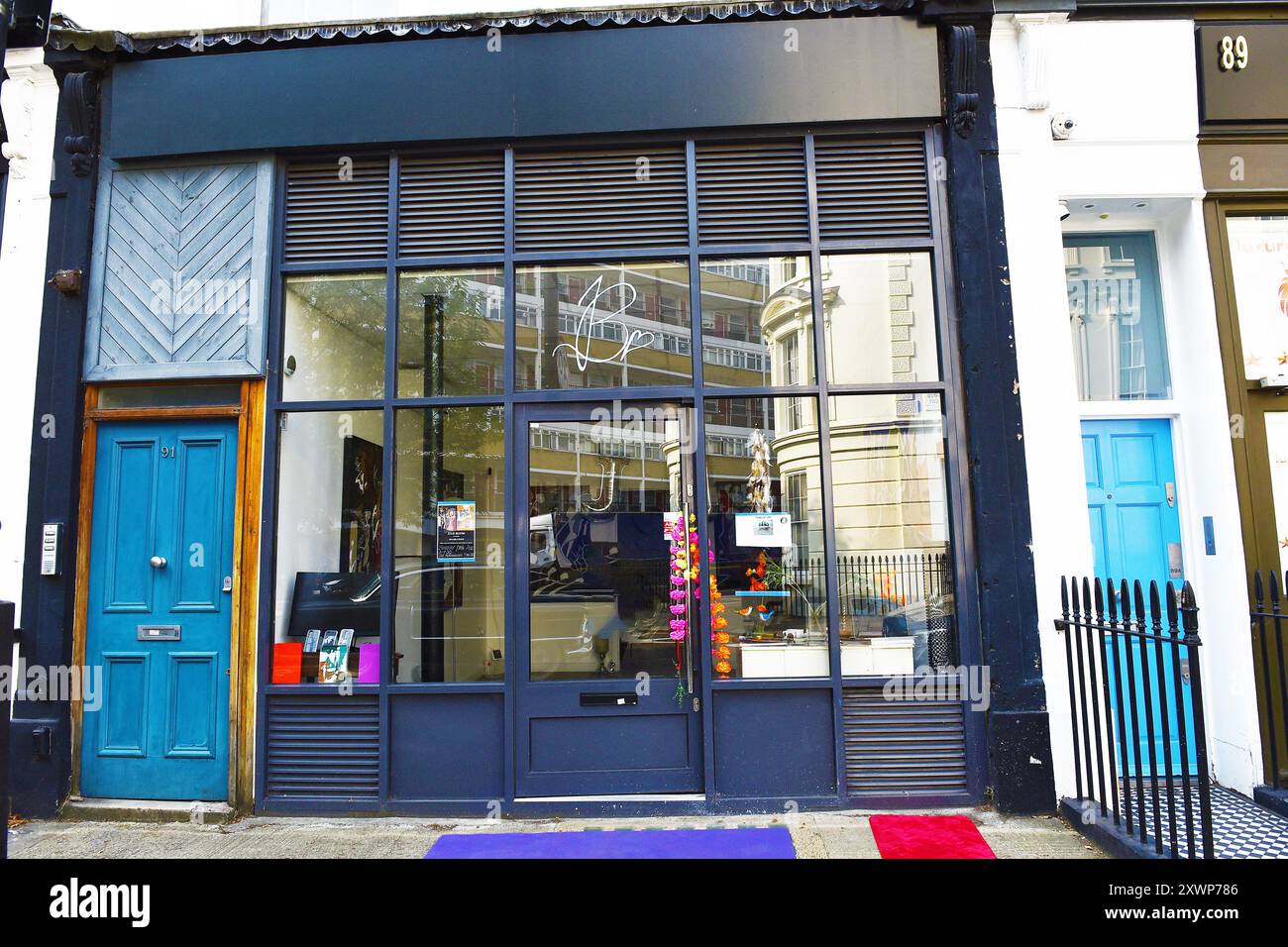 Die Londoner Künstlerin Julie Bloom Current Collection of Mixed Media Artworks, London, Großbritannien. Kredit PatPhoto/Alamy Stock Stockfoto