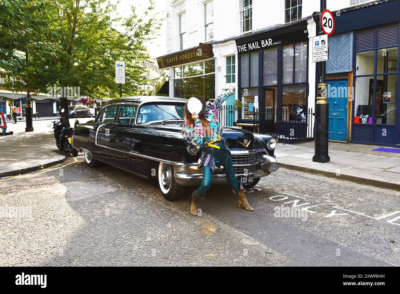 Die Londoner Künstlerin Julie Bloom Current Collection of Mixed Media Artworks, London, Großbritannien. Kredit PatPhoto/Alamy Stock Stockfoto