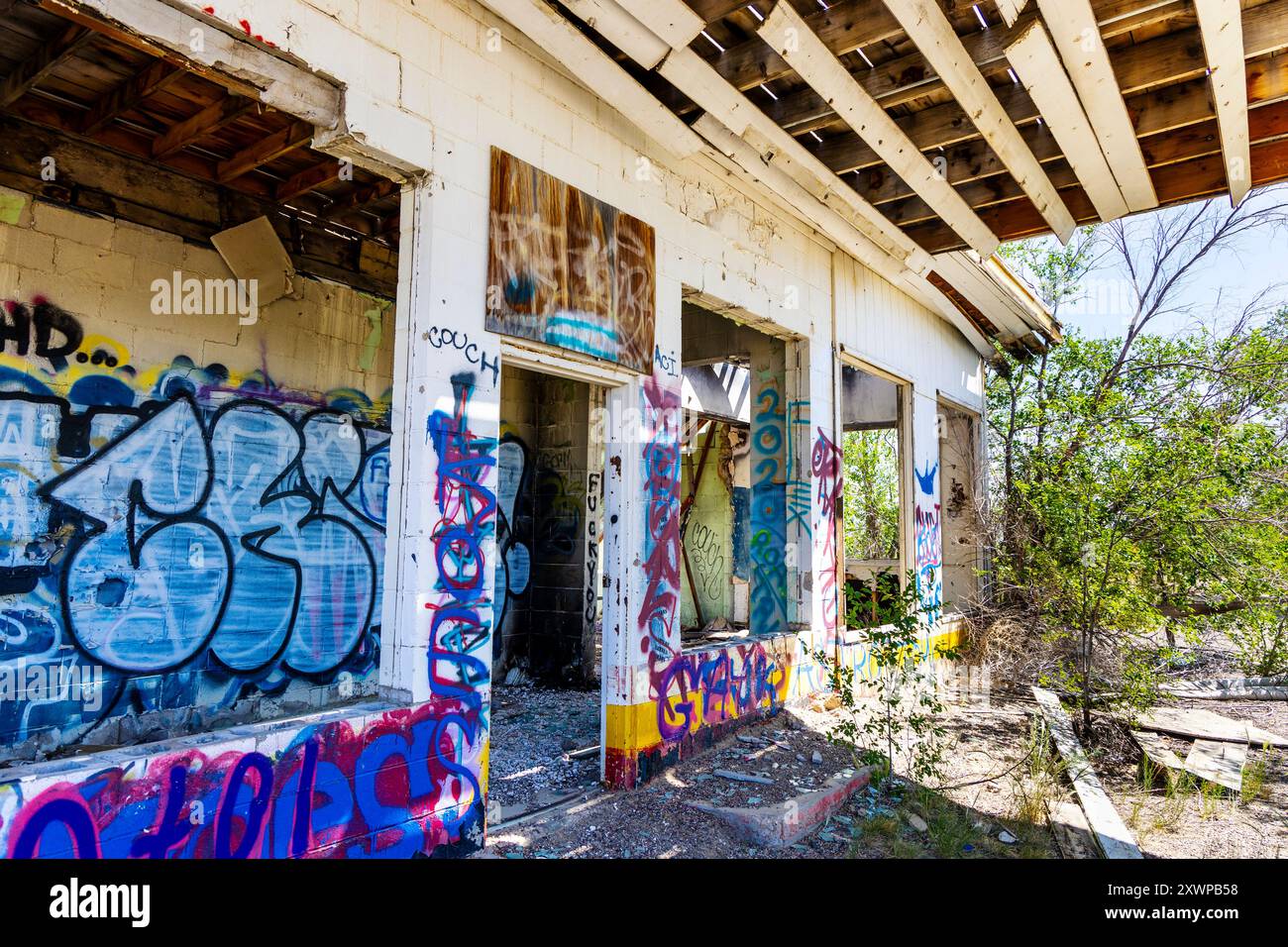 Ruinen der Whiting Brothers Tankstelle an der historischen Route 66, San Fidel, New Mexico, USA Stockfoto