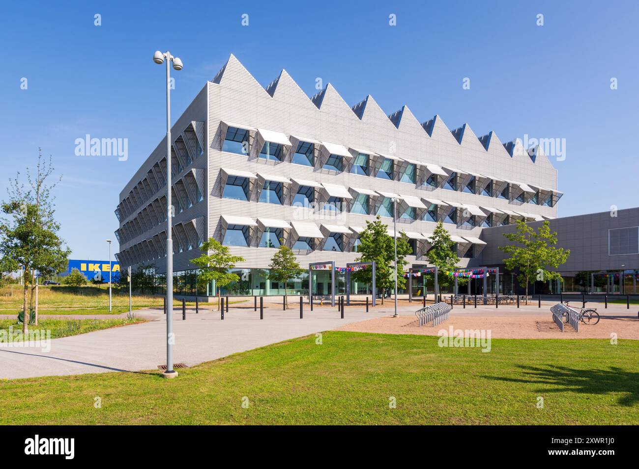 Das Hubhult ist das neue globale Tagungszentrum von IKEA in Malmö, Schweden, das von Dorte Mandrup Architectural Practice entworfen und 2015 fertiggestellt wurde Stockfoto