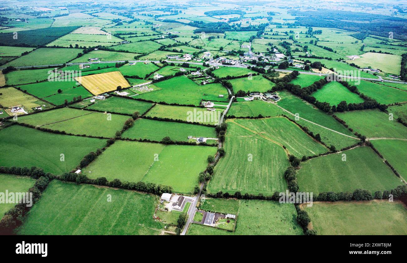 Aughrim, County Galway, Irland. Schlachtfeld, Schlacht von Aughrim. Letzte Niederlage 1691 der Jakobiten durch die Armee von Wilhelm von Orange. Antenne Stockfoto