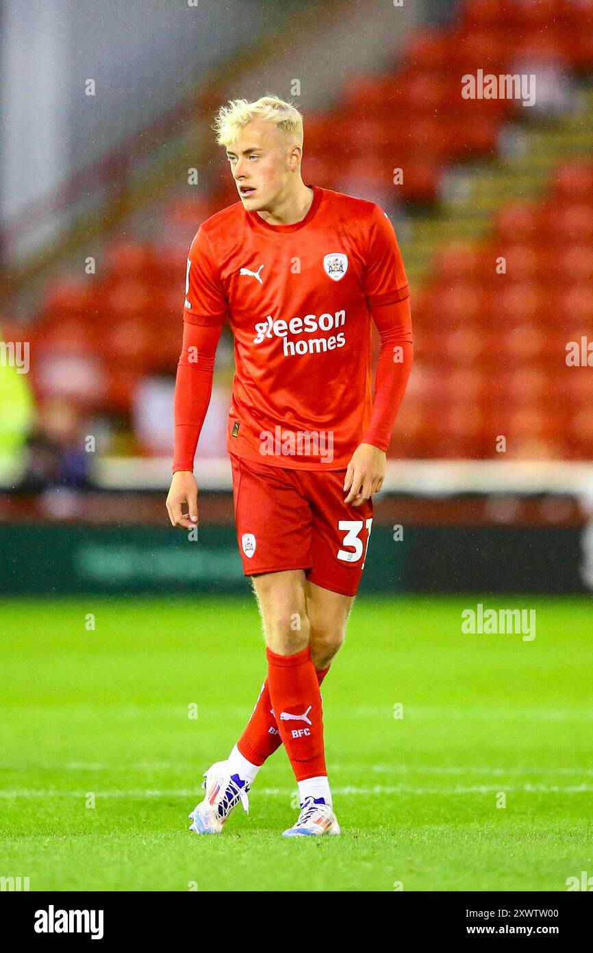 Oakwell Stadium, Barnsley, England - 20. August 2024 Harrison Nejman (31) von Barnsley - während des Spiels Barnsley gegen Manchester United U21's, Bristol Street Motors Trophy, 2024/25, Oakwell Stadium, Barnsley, England - 20. August 2024 Credit: Arthur Haigh/WhiteRosePhotos/Alamy Live News Stockfoto