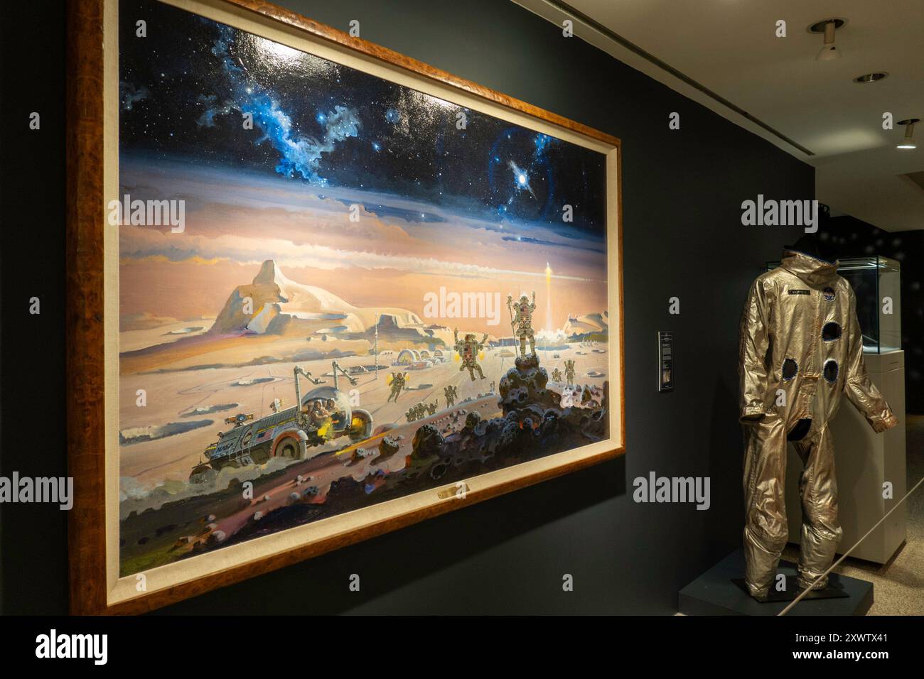 „Gen One: Innovation from the Paul G. Allen Collection“ im luxuriösen Auktionshaus von Christie im Rockefeller Center, New York City, USA 2024 Stockfoto