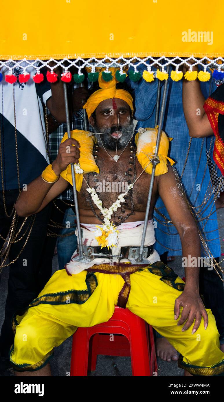 Das farbenfrohe und einzigartige Thaipusam-Festival, das von Hindu Tamils in Kuala Lumpur, Malaysia, gefeiert wird. Stockfoto