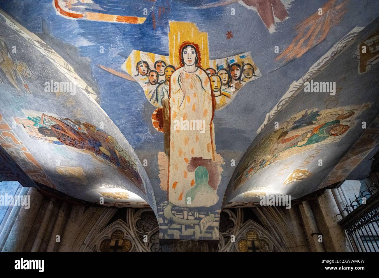 Ein farbenfrohes modernes Wandgemälde zeigt religiöse Figuren und Tiere in kunstvoll umrandeten Feldern im Kölner Dom, in Köln, Deutschland. Stockfoto