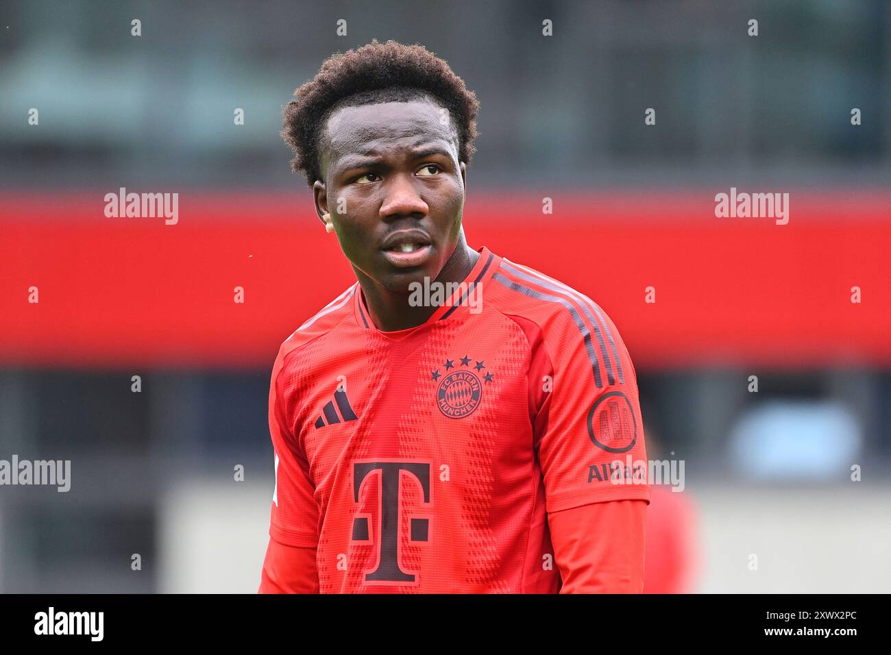 München, Deutschland. August 2024. Nestory IRANKUNDA (FC Bayern München), Action, Einzelbild, zugeschnittenes Einzelmotiv, Porträt, Porträt, Porträt. Fußballfreundlicher FC Bayern München -Grasshoppers Zuerich 4-0 am 20. August 2024, FC Bayern Campus, Fußball 1. Bundesliga, Saison 2024/2025. ? Quelle: dpa/Alamy Live News Stockfoto