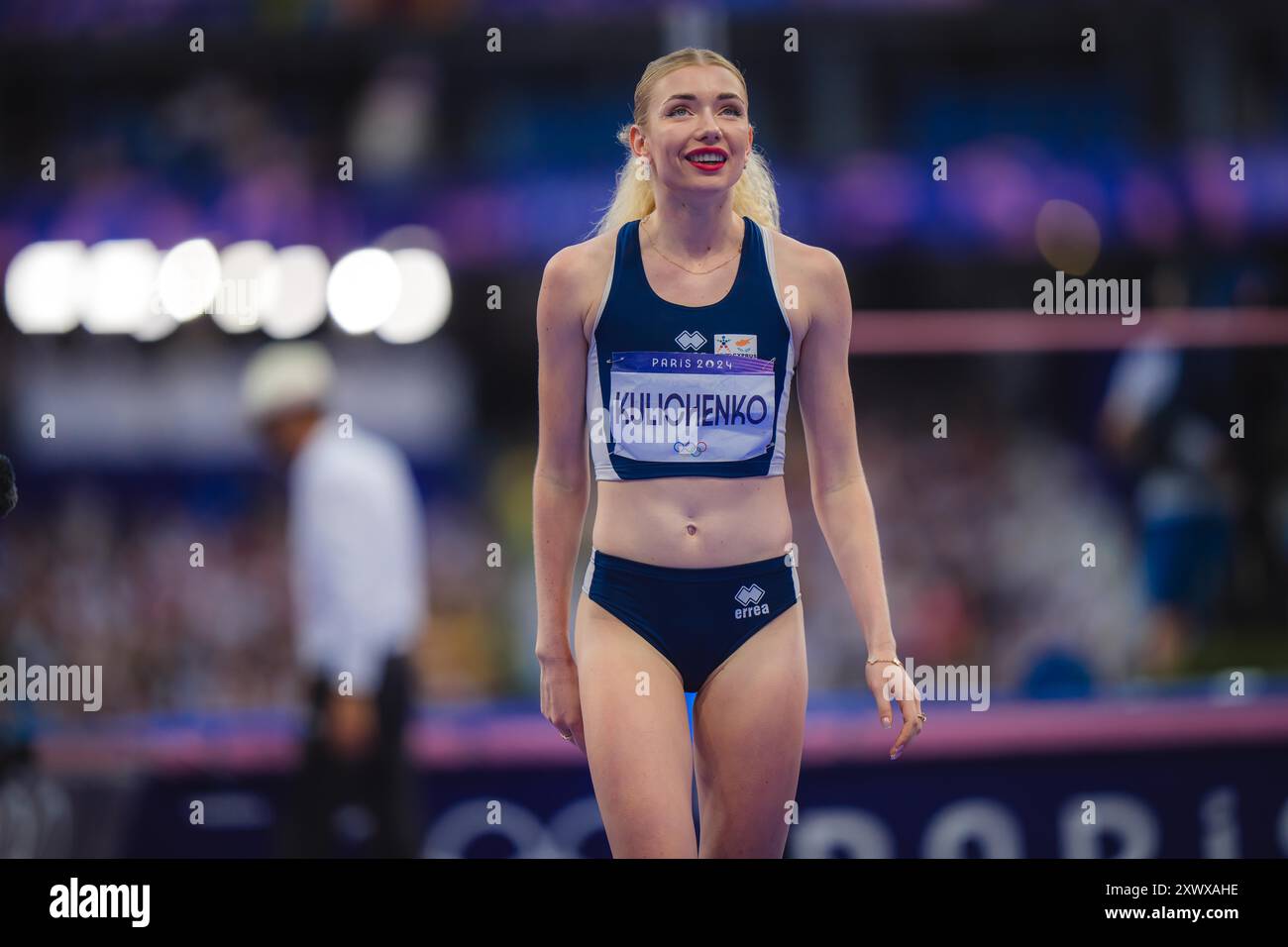 Elena Kulichenko nahm am Hochsprung der Olympischen Spiele 2024 in Paris Teil. Stockfoto