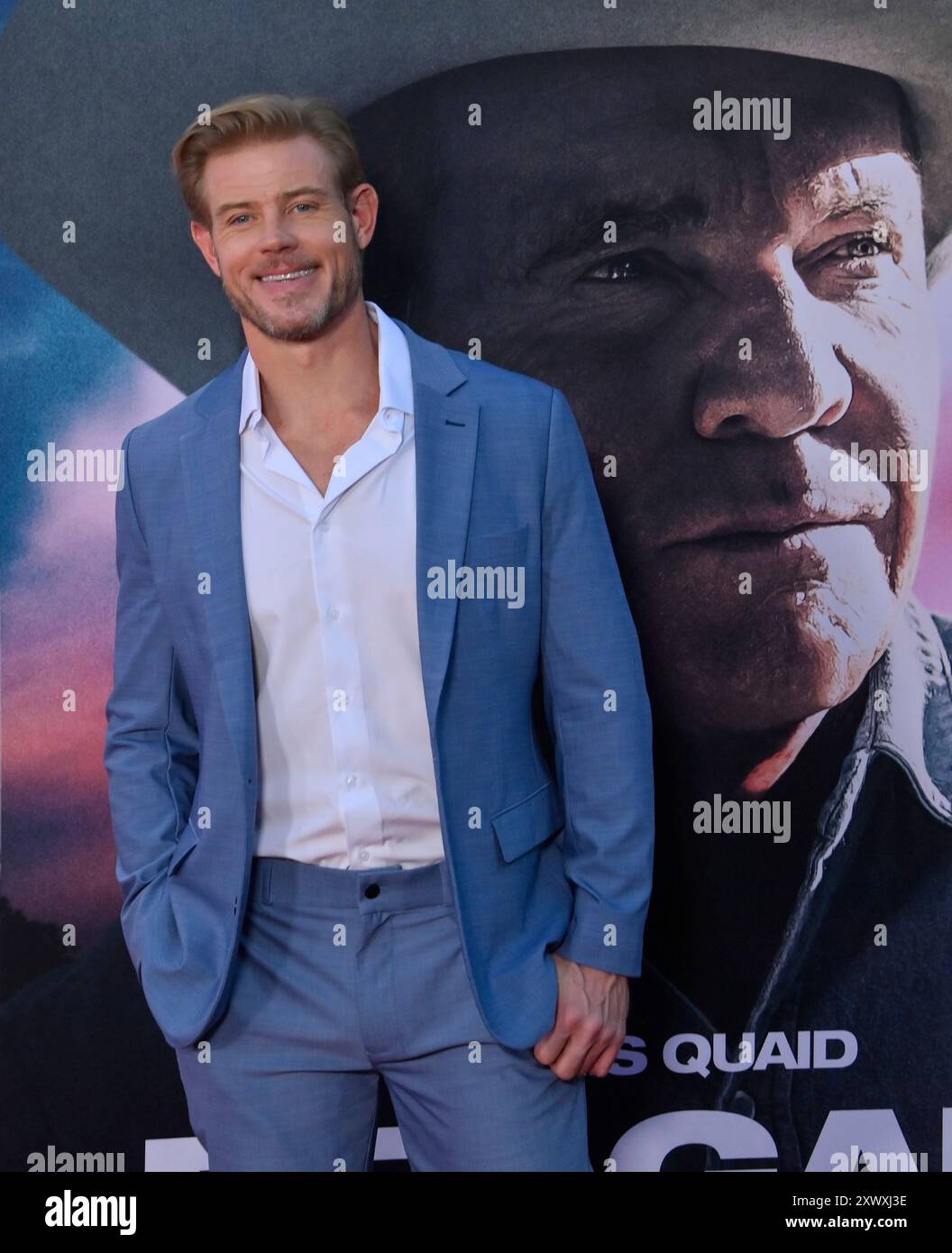 Los Angeles, USA, 20. August 2024. Das Mitglied der Besetzung Trevor Donovan nimmt am Dienstag, den 20. August 2024, am TCL Chinese Theatre in der Hollywood-Sektion von Los Angeles an der Premiere des biografischen Dramas „Reagan“ Teil. Geschichte: Das Biopic handelt vom Leben von Ronald Reagan, dem 40. Präsidenten der Vereinigten Staaten, von seiner Kindheit bis zu seiner Zeit im Weißen Haus. Der Film wird aus der Perspektive von Viktor Ivanov erzählt, einem fiktiven ehemaligen KGB-Agenten, der Reagans Aufstieg an die Macht verfolgt. Vor dem Hintergrund des Kalten Krieges erforscht der Film Reagans Widerstand gegen den Kommunismus, der seine Handlungen durin beeinflusste Stockfoto