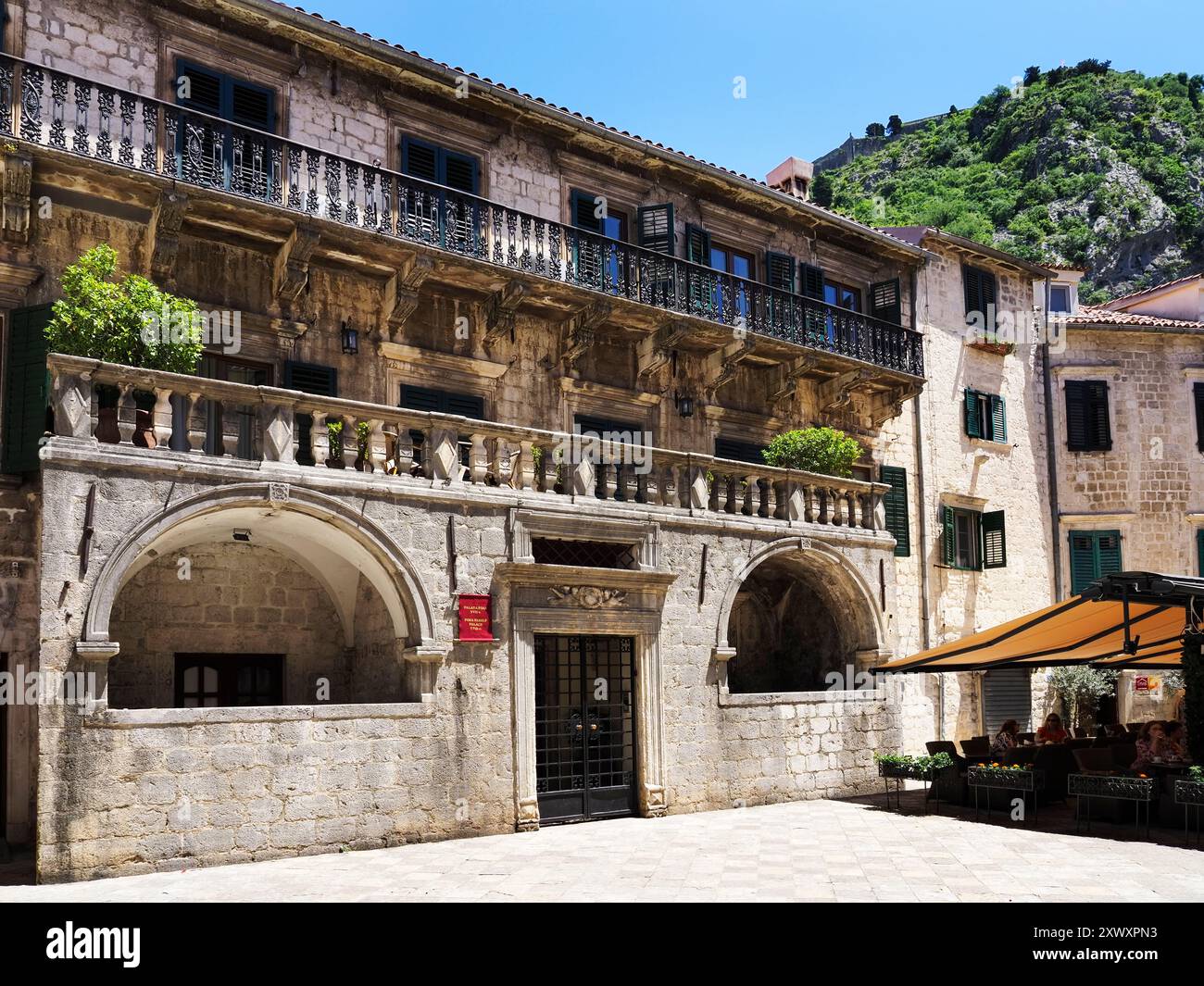 Der Pima-Palast auf dem Mehl Square Stadt Kotor Küste Montenegro Montenegro Stockfoto