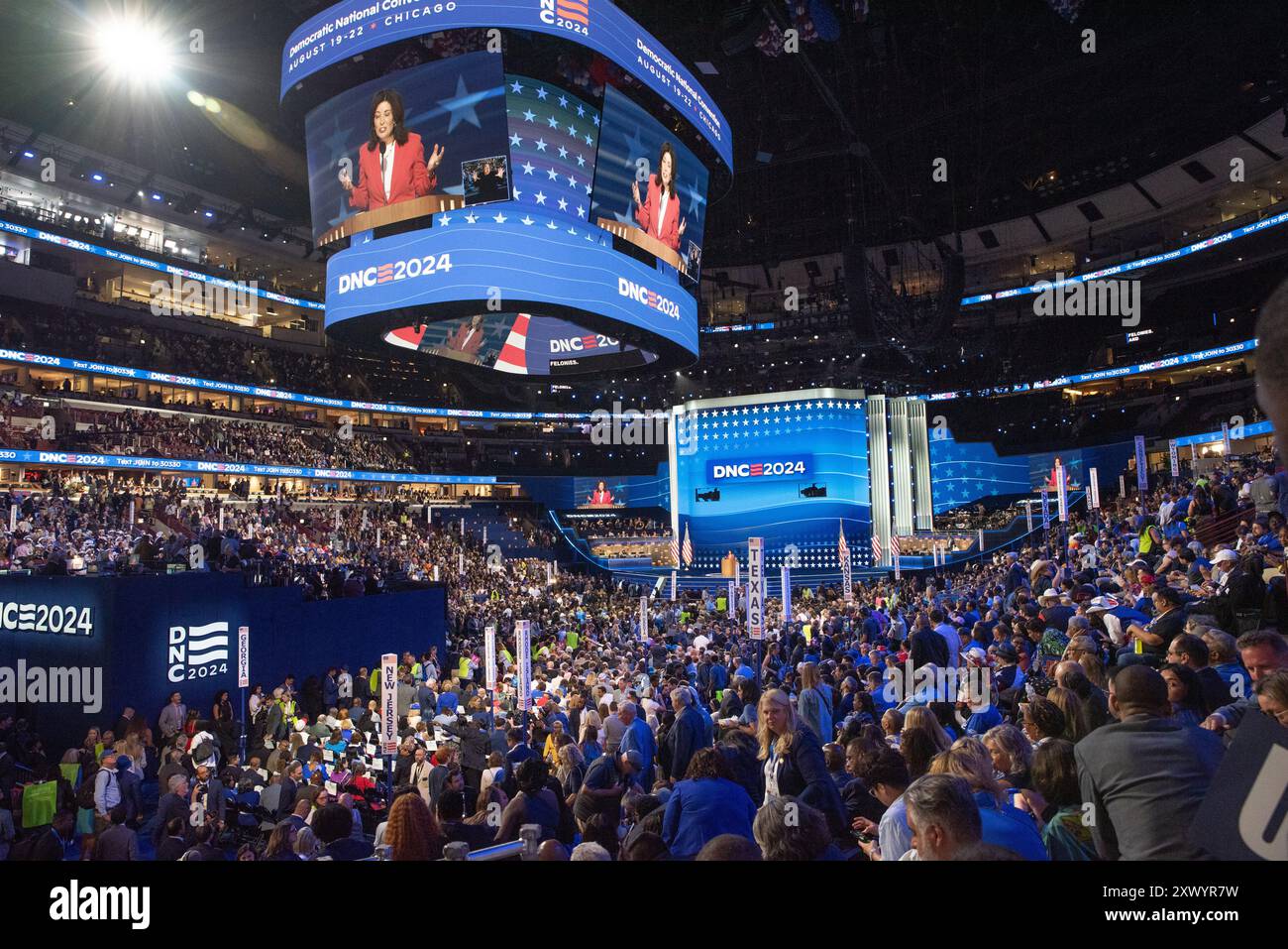 Demokratischer Nationalkonvent Tag 1 Chicago. Eröffnungszeremonie für die DNC Convention in Chicago im United Center. Stockfoto