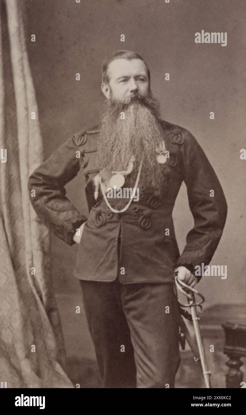 Colonel Sir Mowbray Thomson. General Sir Mowbray Thomson KCIE (1832–1917) war Offizier der British East India Company. Stockfoto