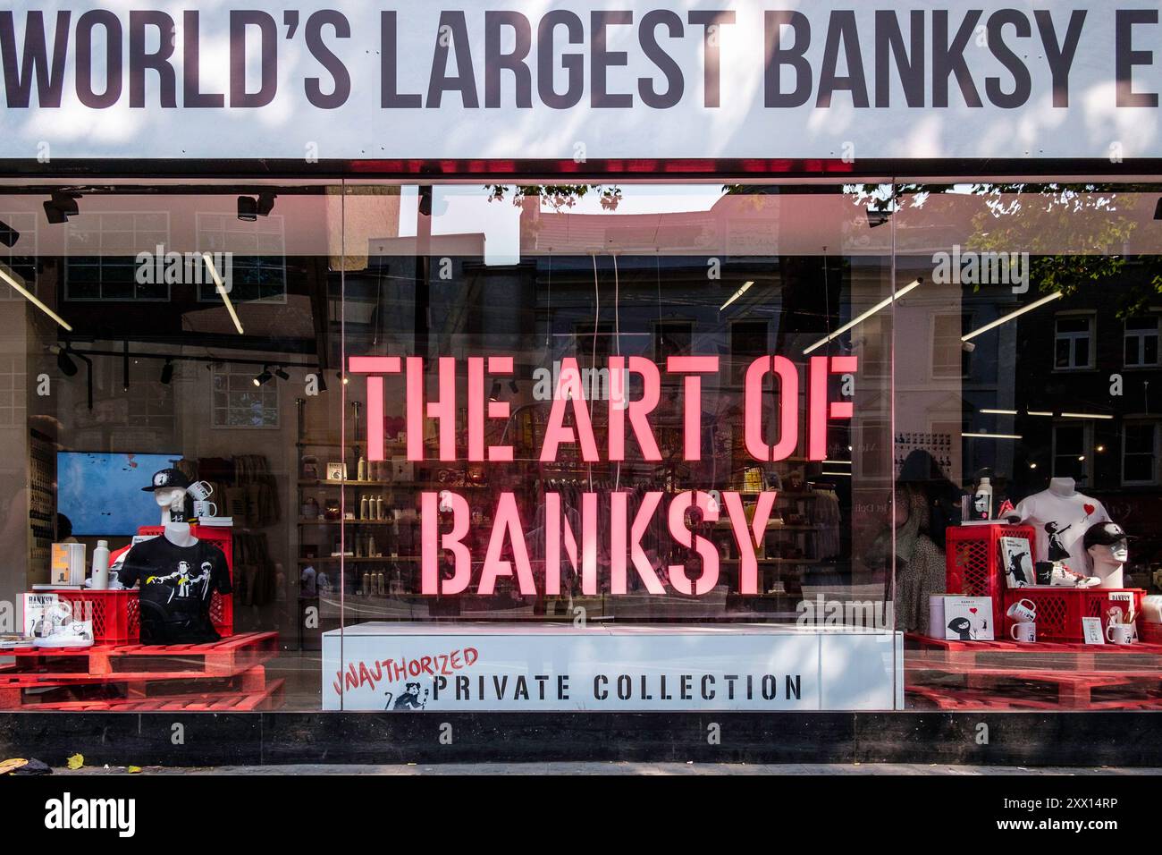 The Art of Banksy, Unbefugte Private Collection, Charing Cross Road London, UK Stockfoto