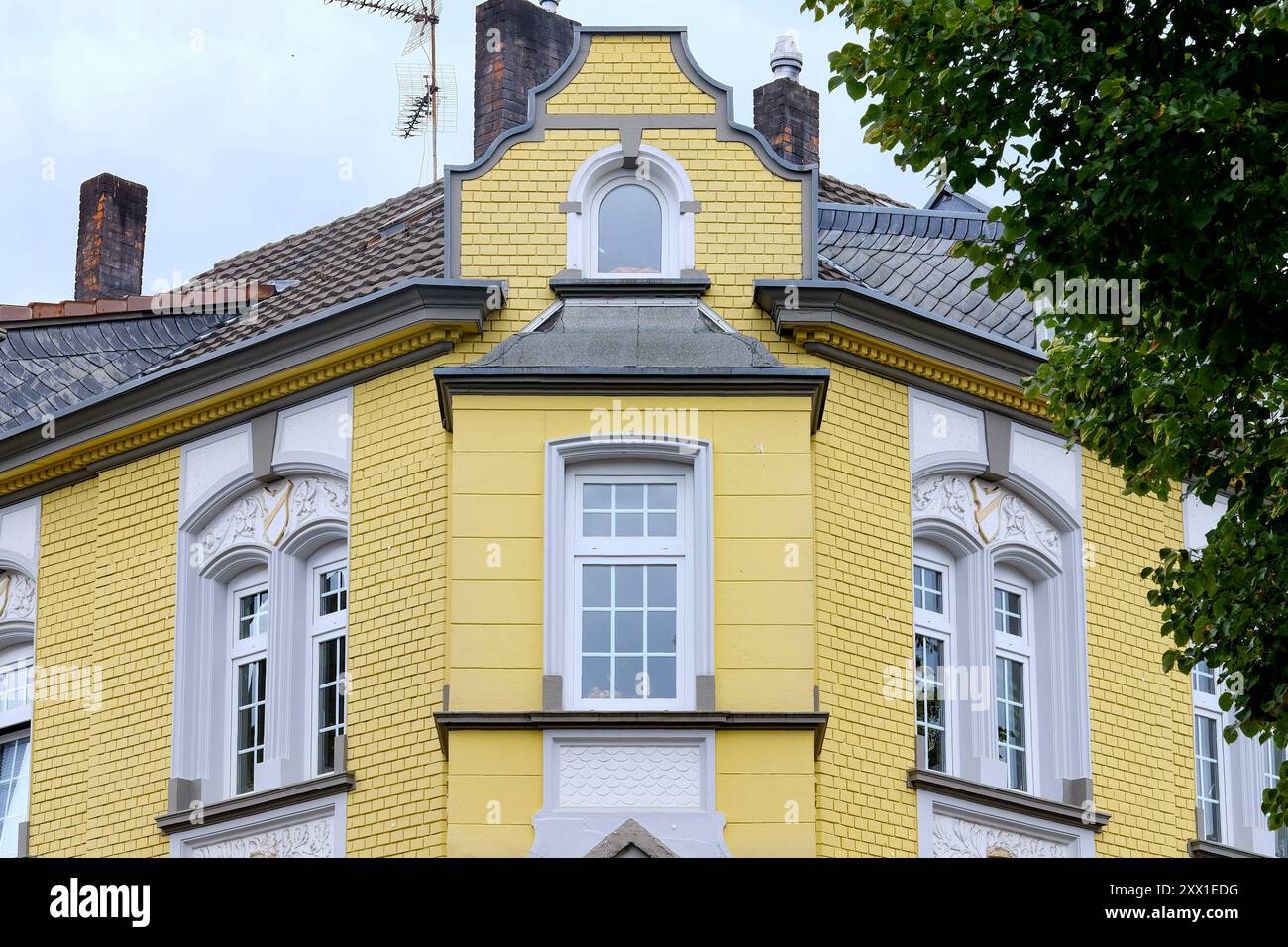 Düsseldorf 21.08.2024 Wohnungen Wohnungsnot Mietswohnung Mieten Mietpreis soziale Wohnungsbau Sozialwohnung Immobilien Wohnraummangel Wohnung Baustelle Neubau Mehrfamilienhaus Mietspiegel Mietpreisspiegel Immobilie Wohnungsmangel Baustau Wohnimmobilie Wohnungsimmobilien Mietpreise Altbau Leerstand Baumaterial Baustoffe Ballungsgebiet bezahlbarer Wohnraum CO2-Preis CO2 Bundes-Klimaschutzgesetz Heizen Heizung Klimapaket Mieter Vermieter Mietpreisbremse Klimasteuer Energiewende Büro Homeoffice Home-Office Konjunkturpaket Grundsteuererklärung Wohngeld Grundsteuererklärung Wohngeld Wohngeld Wohngeld Wohngeld Stockfoto