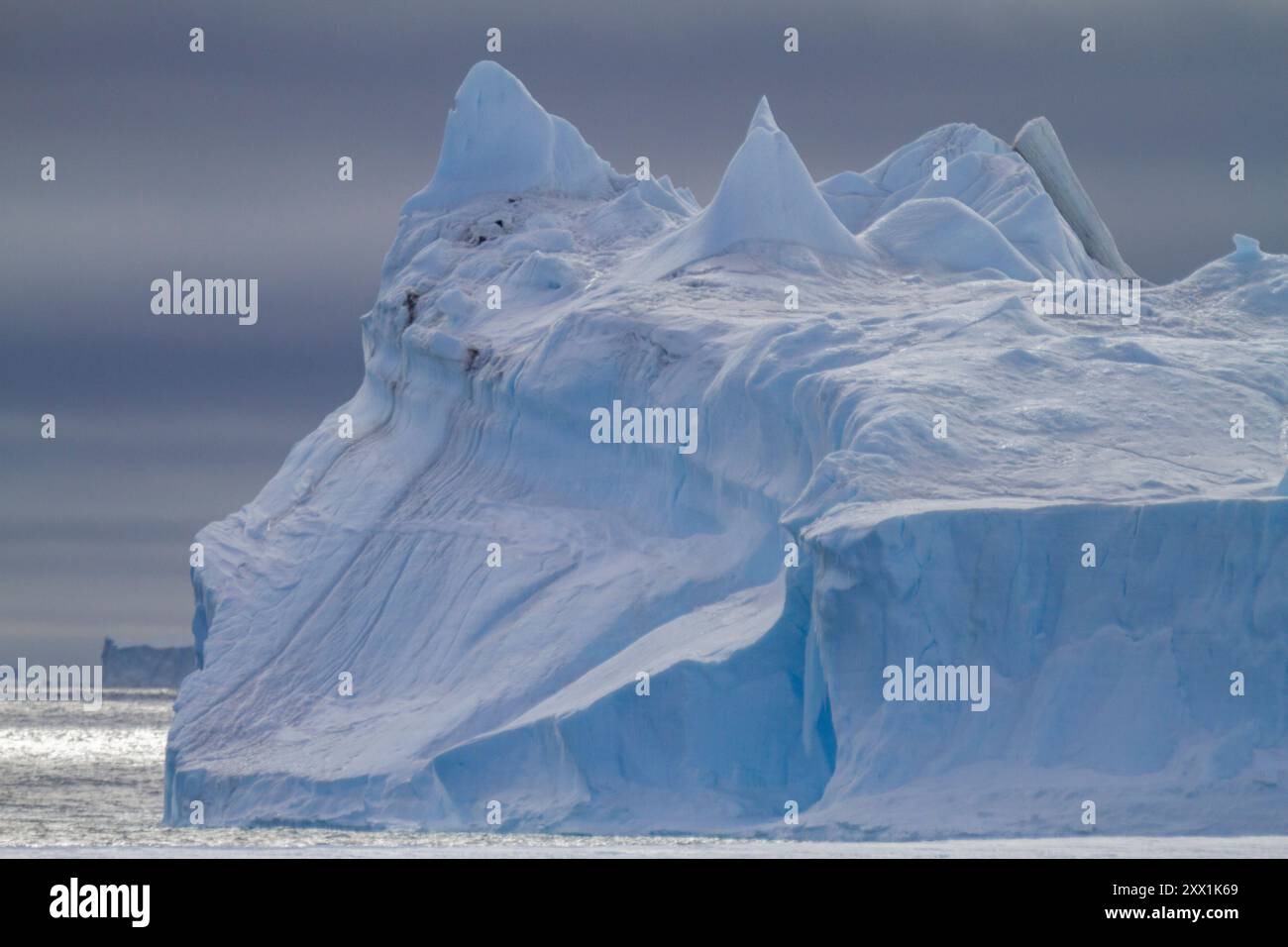 Tabellarische Eisberge im und um das Weddellmeer während der Sommermonate, Antarktis, Südmeer, Polarregionen Stockfoto