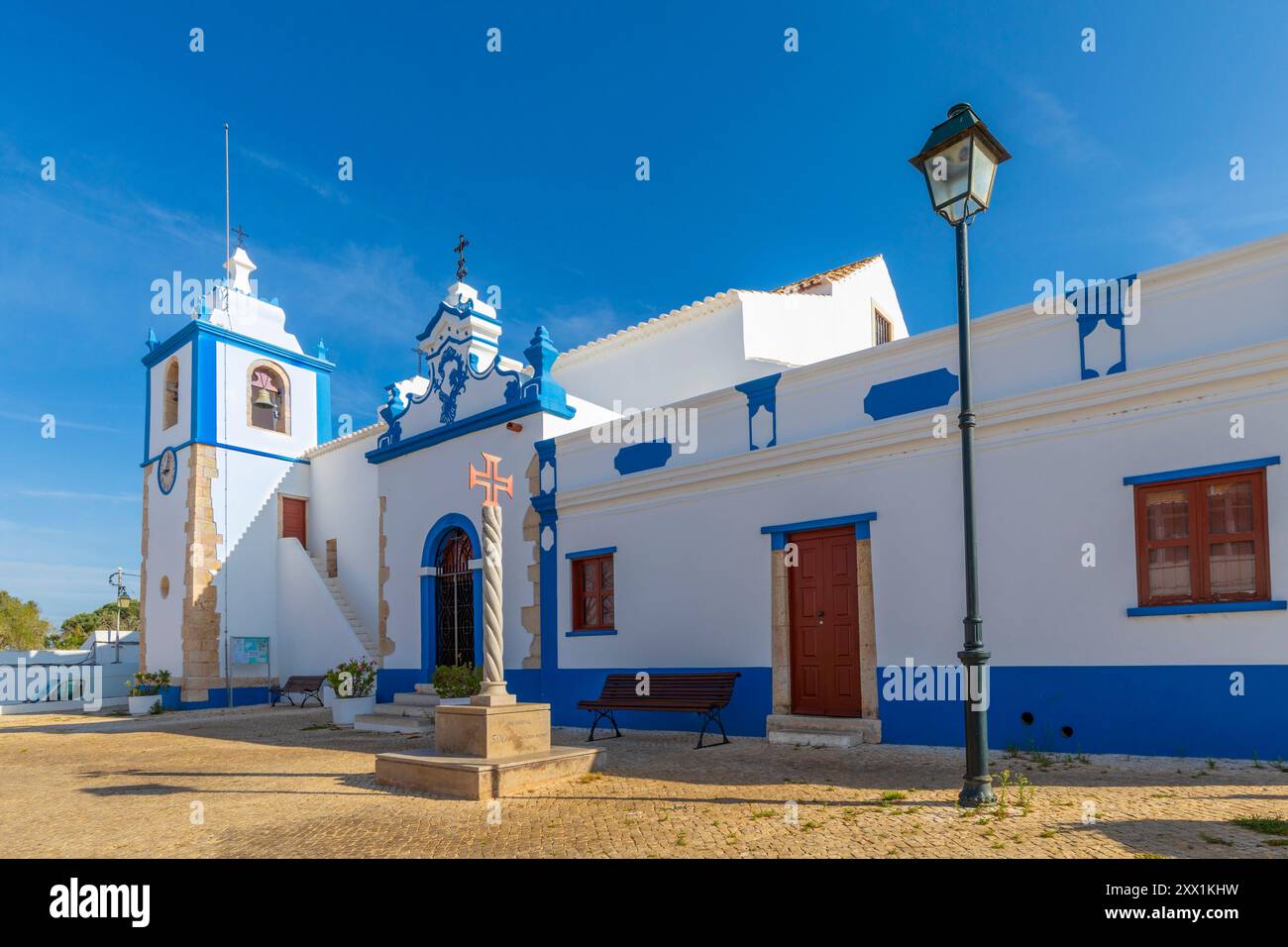 Die Igreja da Misericordia Kirche, Alvor, Algarve, Portugal, Iberische Halbinsel, Südwesteuropa Stockfoto