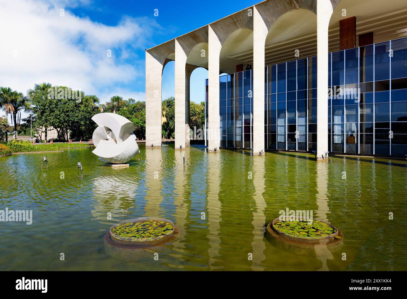 Gebäude des Außenministeriums, Itamaraty Palace (Palast der Bögen), entworfen von Oscar Niemeyer, Brasilia, Bundesbezirk, Brasilien Stockfoto