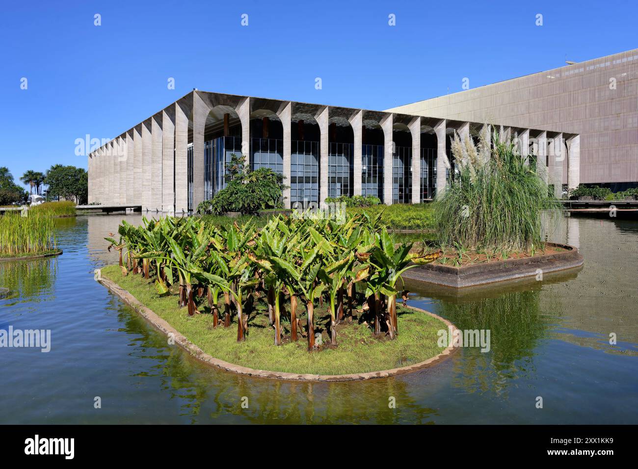 Gebäude des Außenministeriums, Itamaraty Palace (Palast der Bögen), entworfen von Oscar Niemeyer, Brasilia, Bundesbezirk, Brasilien Stockfoto