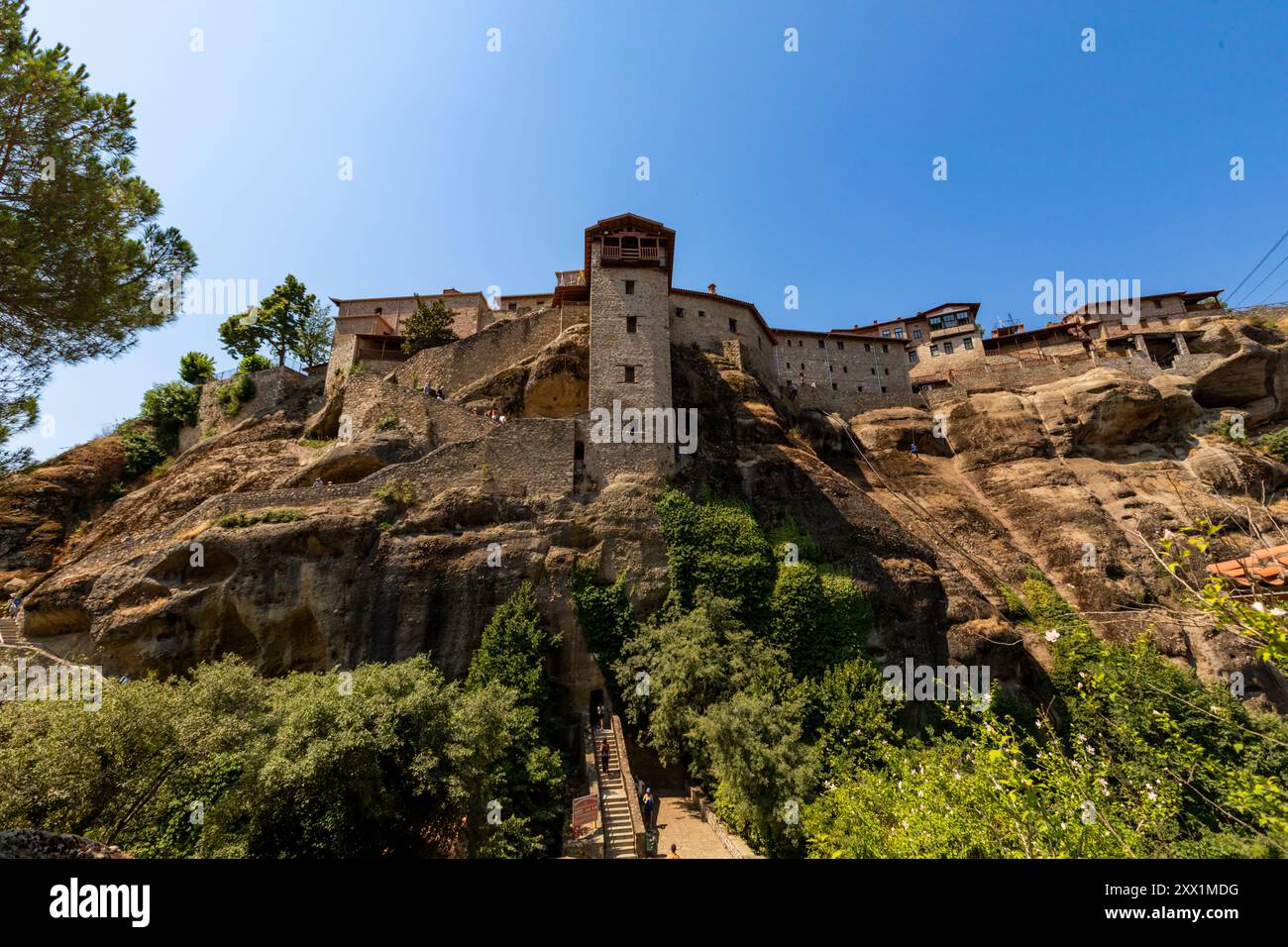 Blick auf die Meteora-Klöster, UNESCO-Weltkulturerbe, Thessalien, Griechenland, Europa Stockfoto