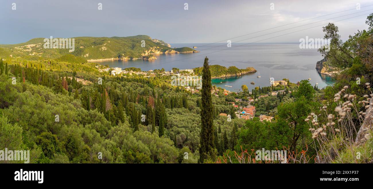 Blick auf die Küste von Tomateli, Korfu, Ionisches Meer, Griechenland, Europa, Korfu, Ionisches Meer, Griechische Inseln, Griechenland, Europa Stockfoto