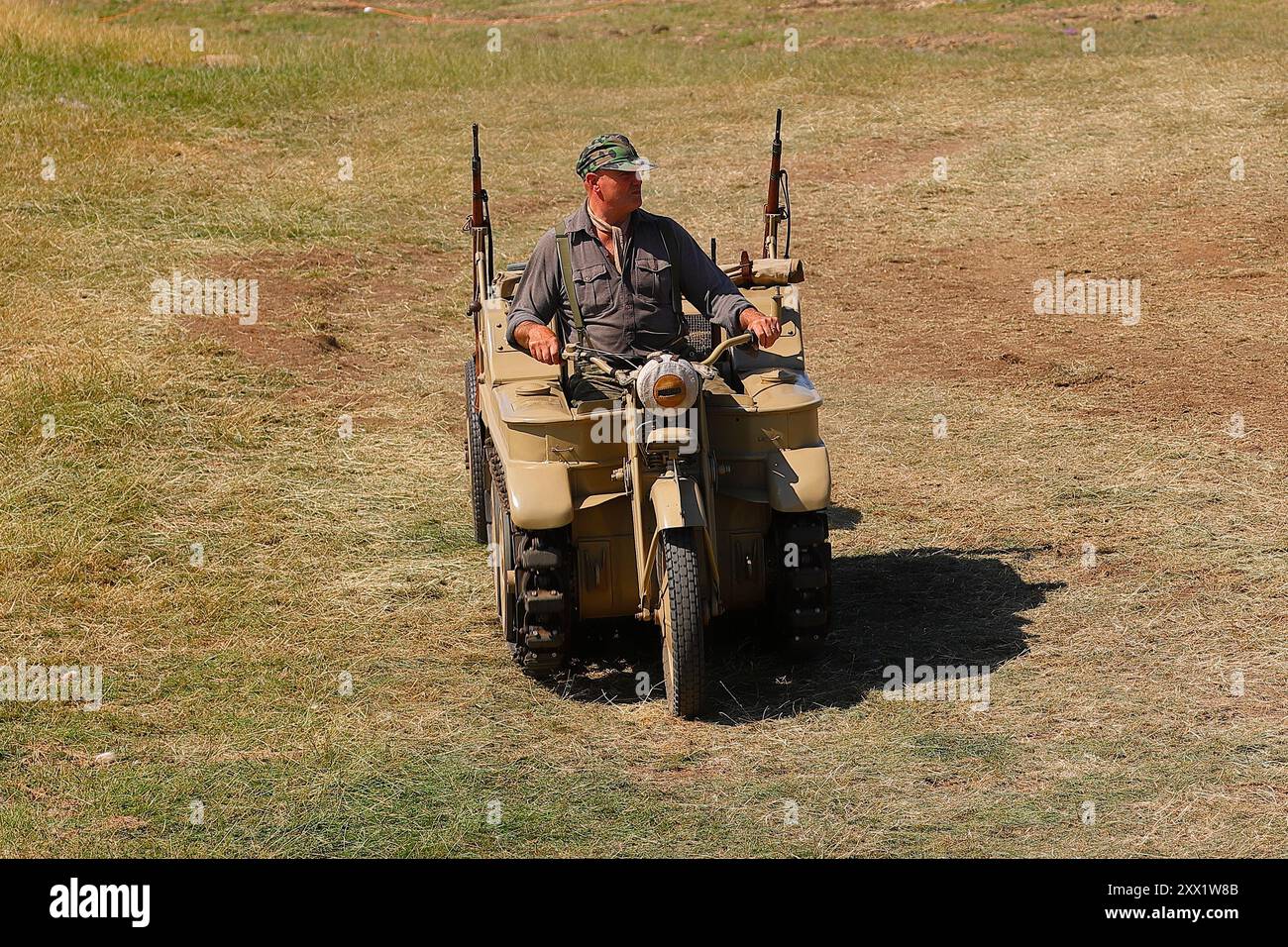 Deutsche Halbspurmotorradparade bei Yorkshire Wartime Experience in Hunsworth, Wes tYorkshire, Großbritannien Stockfoto