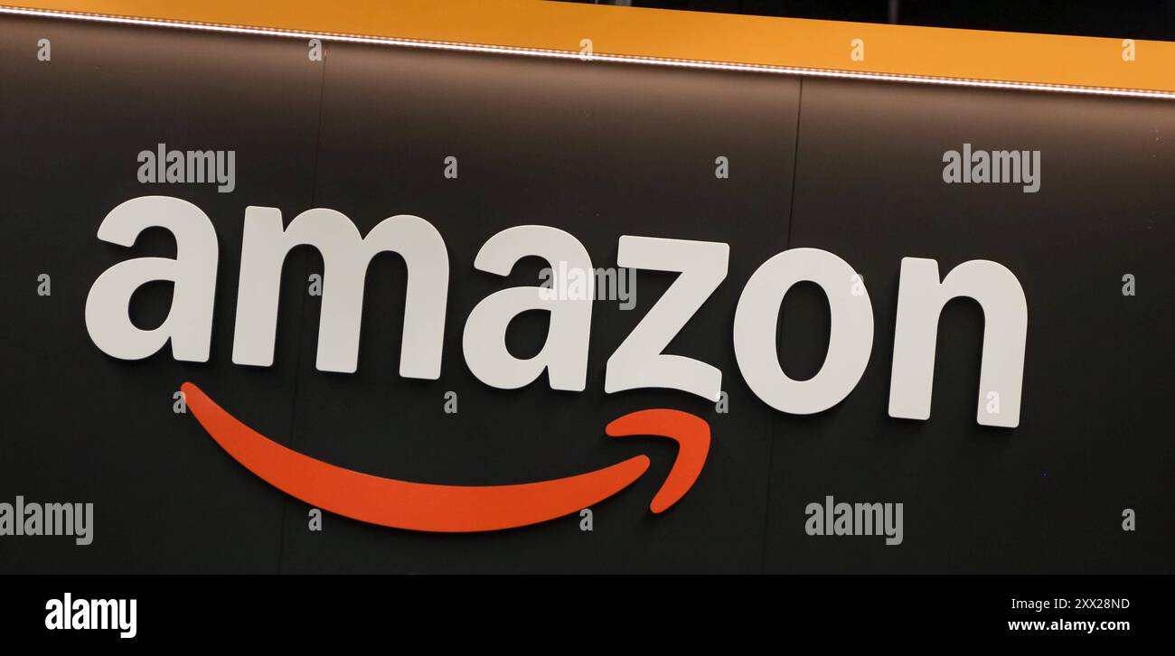 21.08.2024, Spielemesse gamescom in Köln. Logo am Stand von amazon. 21.08.2024, Spielemesse gamescom in Köln 21.08.2024, Spielemesse gamescom in Köln *** 21 08 2024, Games fair gamescom in Köln Logo am amazon Stand 21 08 2024, Games fair gamescom in Köln 21 08 2024, Games fair gamescom in Köln Stockfoto