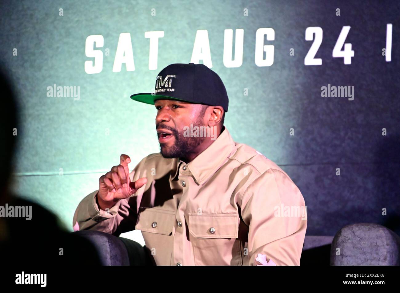 Mexiko-Stadt, Mexiko. August 2024. Boxer Floyd Mayweather Jr. sprach während einer Pressekonferenz vor dem Kampf gegen John Gotti III. Floyd Mayweather Jr. Am 21. August 2024 in Mexiko-Stadt. (Foto: Carlos Tischler/ Credit: Eyepix Group/Alamy Live News Stockfoto