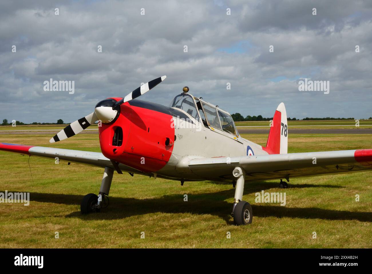 Vintage RAF DeHavilland Chipmunk Trainer auf statischer Ausstellung im RAF Syerston Air Cadet Space Camp, Family Day Air Show. Nottinghamshire, Engla Stockfoto