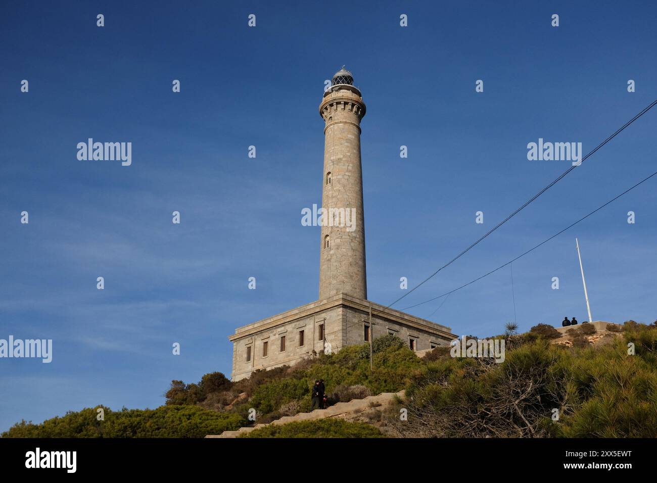 Der berühmte Leuchtturm am Cabo de Palos in der Nähe der Manga del Mar Menor in Cartagena, Spanien. Stockfoto