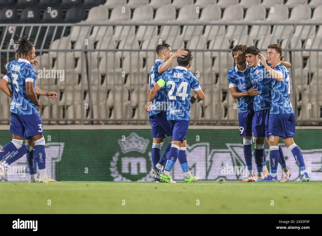 Belgrad, Serbien. August 2024. Gent’s Omri Gandelman feiert nach einem Fußballspiel zwischen dem serbischen FK Partizan Belgrad und der belgischen KAA Gent am Donnerstag, den 22. August 2024, in Belgrad, Serbien, das erste Spiel der Play-offs für die UEFA Conference League. BELGA FOTO NIKOLA KRSTIC Credit: Belga Nachrichtenagentur/Alamy Live News Stockfoto