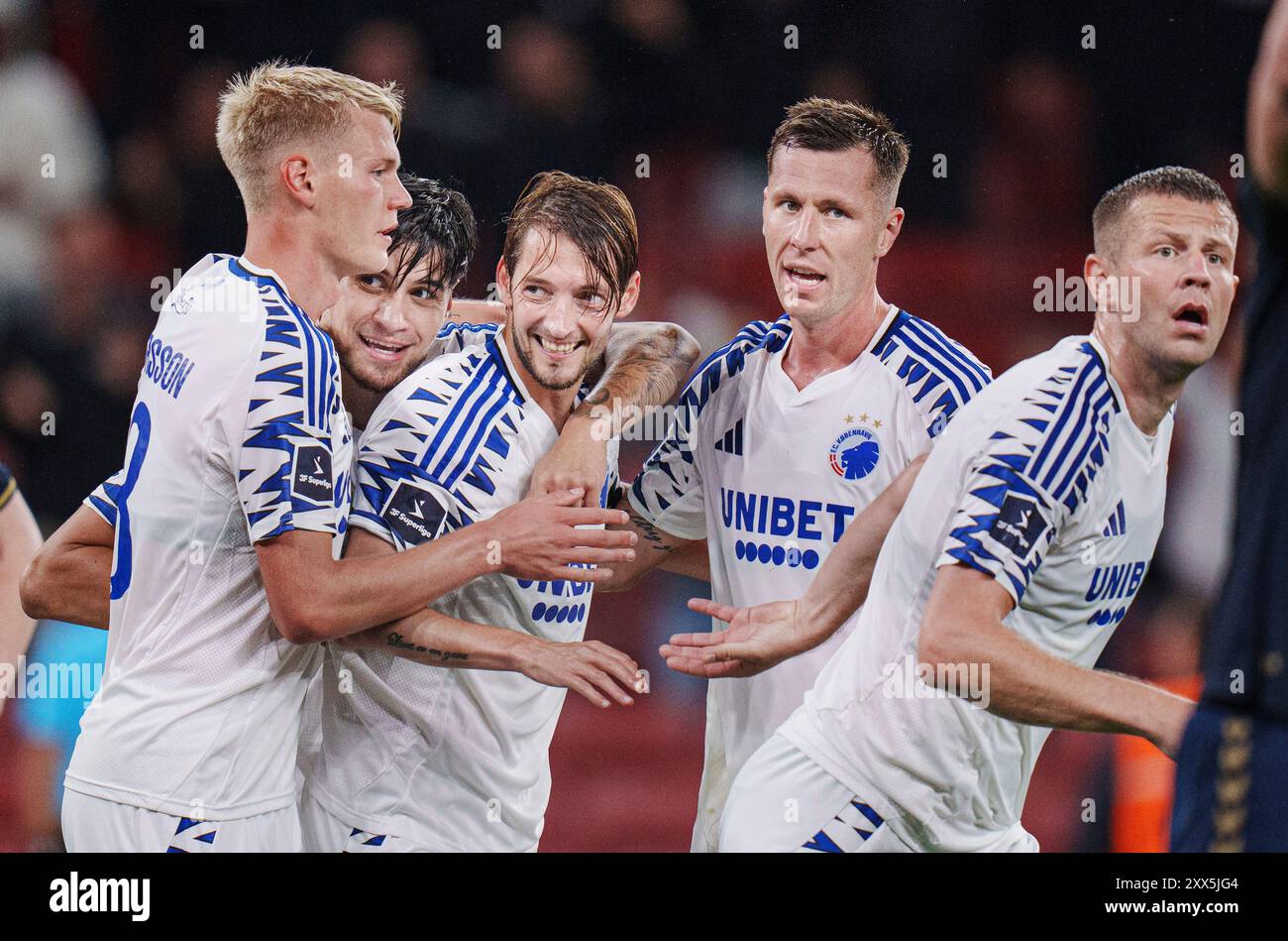 Kopenhagen, Dänemark. August 2024. FCK Rasmus Falk erzielt 2-0 Punkte und feiert mit Orri Oskarsson, Kevin Diks, Lukas Lerager und Denis Vavro während des Qualifikationsspiels der Conference League zwischen dem FC Kopenhagen und Kilmarnock FC am Donnerstag, den 22. August 2024 in Kopenhagen. (Foto: Liselotte Sabroe/Ritzau Scanpix) Credit: Ritzau/Alamy Live News Stockfoto