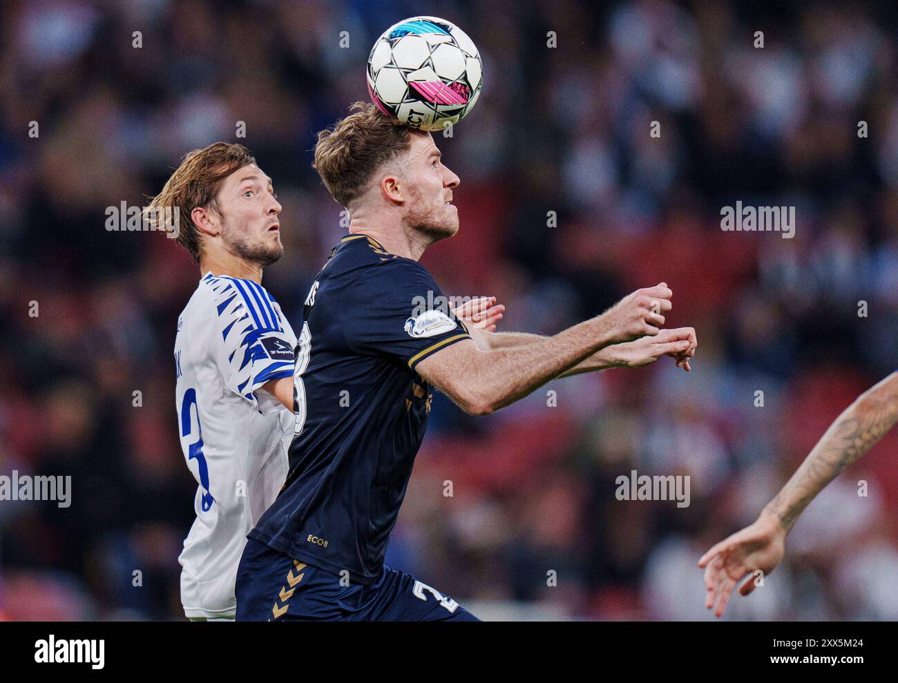 Kopenhagen, Dänemark. August 2024. FCK-Spieler Rasmus Falk und Kilmarnock FC FC Marley Watkins während des Qualifikationsspiels der Conference League zwischen dem FC Kopenhagen und Kilmarnock FC am Donnerstag, den 22. August 2024 in Kopenhagen. (Foto: Liselotte Sabroe/Ritzau Scanpix) Credit: Ritzau/Alamy Live News Stockfoto