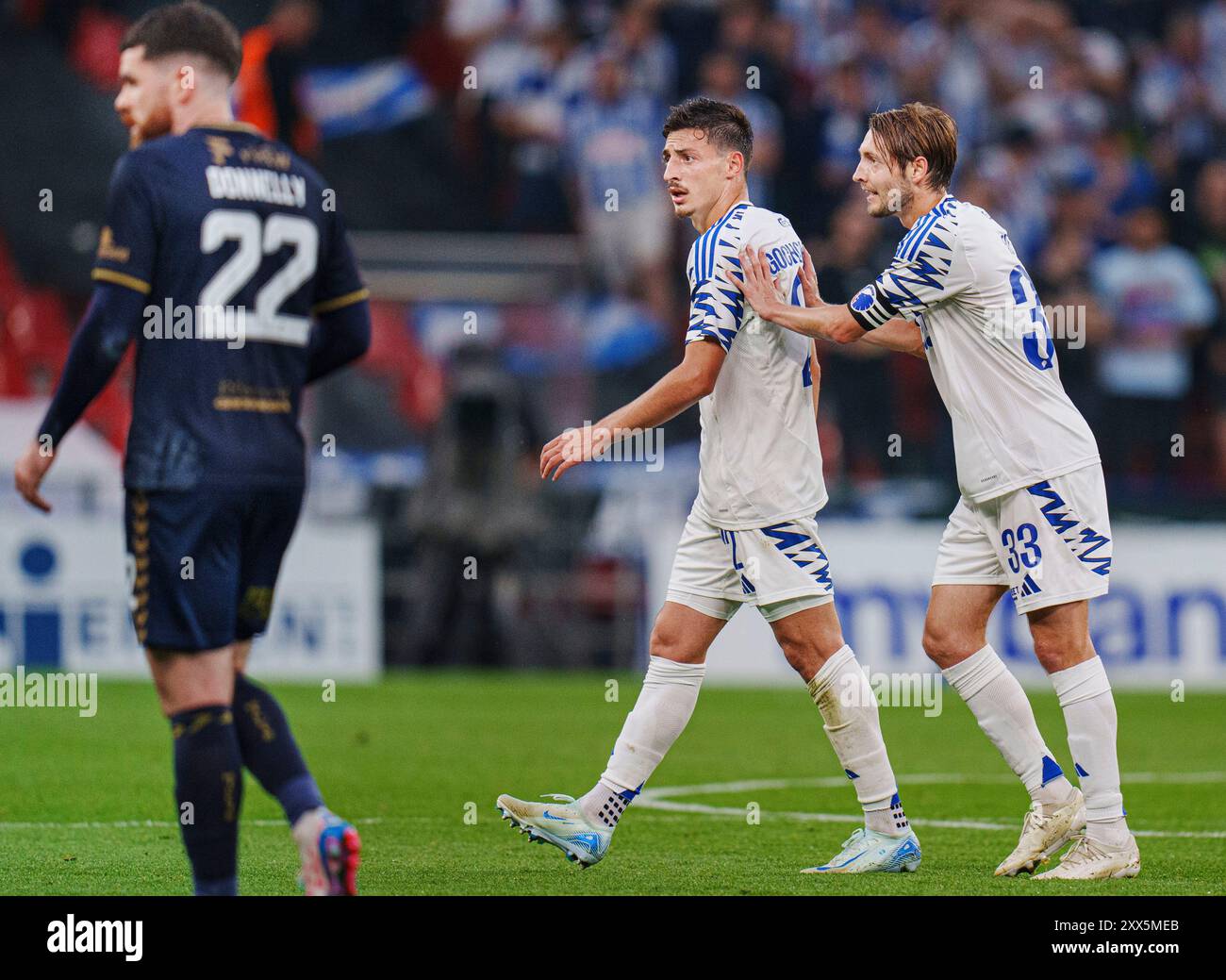 Kopenhagen, Dänemark. August 2024. Giorgi Gocholeishvili und Rasmus Falk beim Qualifikationsspiel der Conference League zwischen dem FC Kopenhagen und Kilmarnock FC in Kopenhagen am Donnerstag, den 22. August 2024. (Foto: Liselotte Sabroe/Ritzau Scanpix) Credit: Ritzau/Alamy Live News Stockfoto