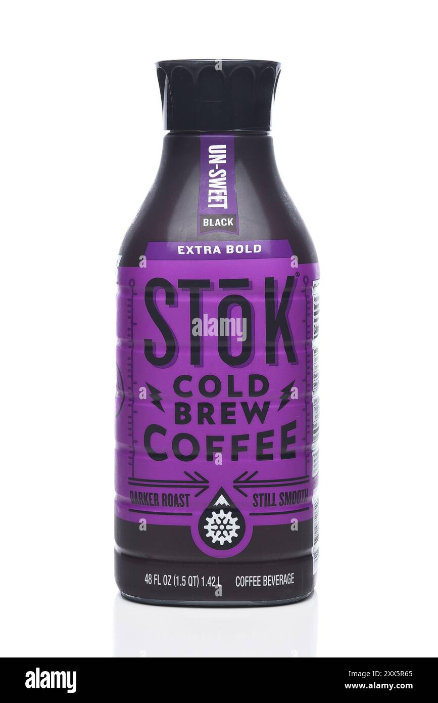 IRVINE, KALIFORNIEN - 17. August 2024: Eine Flasche Stok Cold Brew Coffee, Extra Bold, UN-Sweet Black. Stockfoto