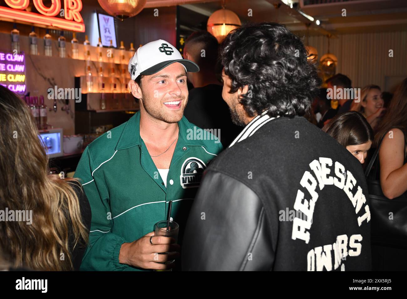 Casey O’Gorman nimmt an einer exklusiven Party in East London Teil, um die Einführung der White Claw Wodka-Reihe zu feiern. Bilddatum: Donnerstag, 22. August 2024. Stockfoto