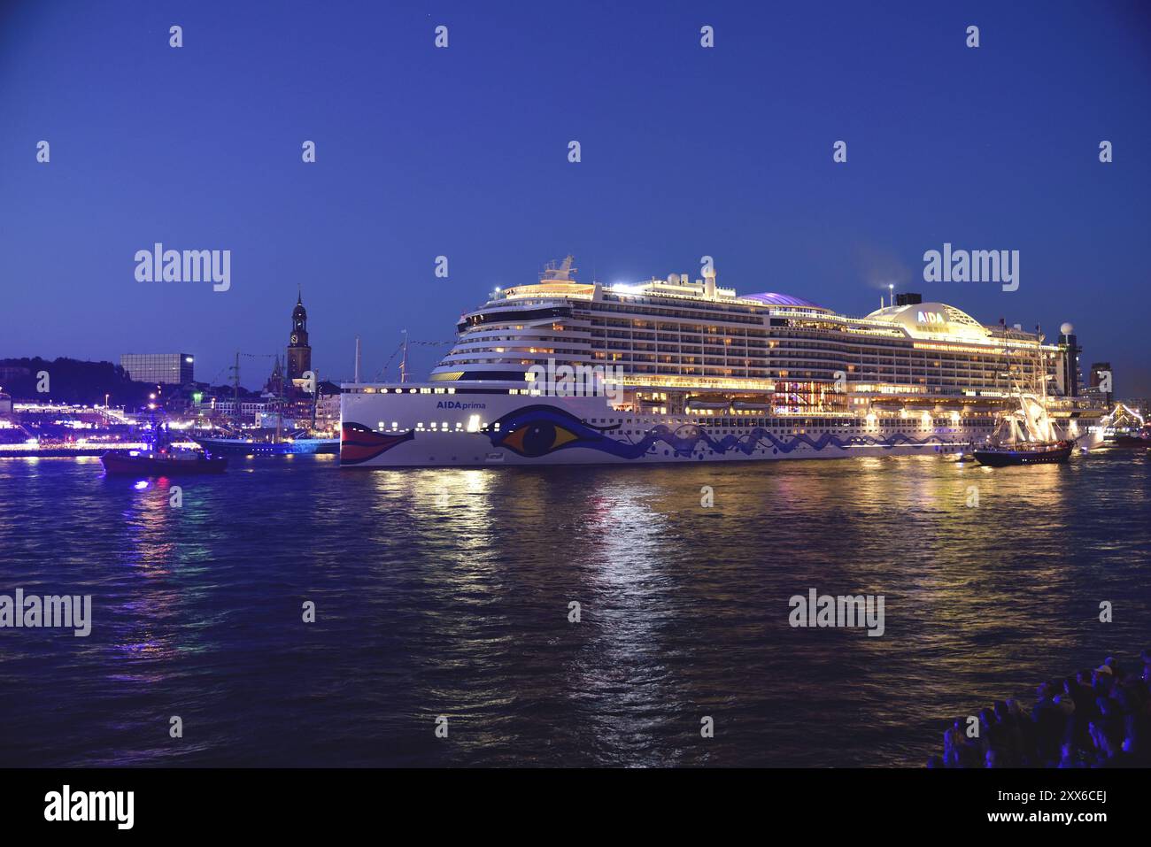 Deutschland, Hamburg, Hafen, Kreuzfahrtschiff AIDAprima Stockfoto