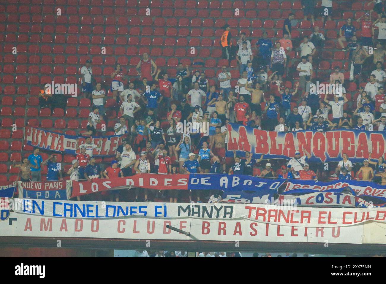 Sao Paulo, Brasilien. April 2024. Fans während des Spiels zwischen Sao Paulo und Nacional in Morumbis in Sao Paulo, Brasilien (Fernando Roberto/SPP) Credit: SPP Sport Press Photo. /Alamy Live News Stockfoto