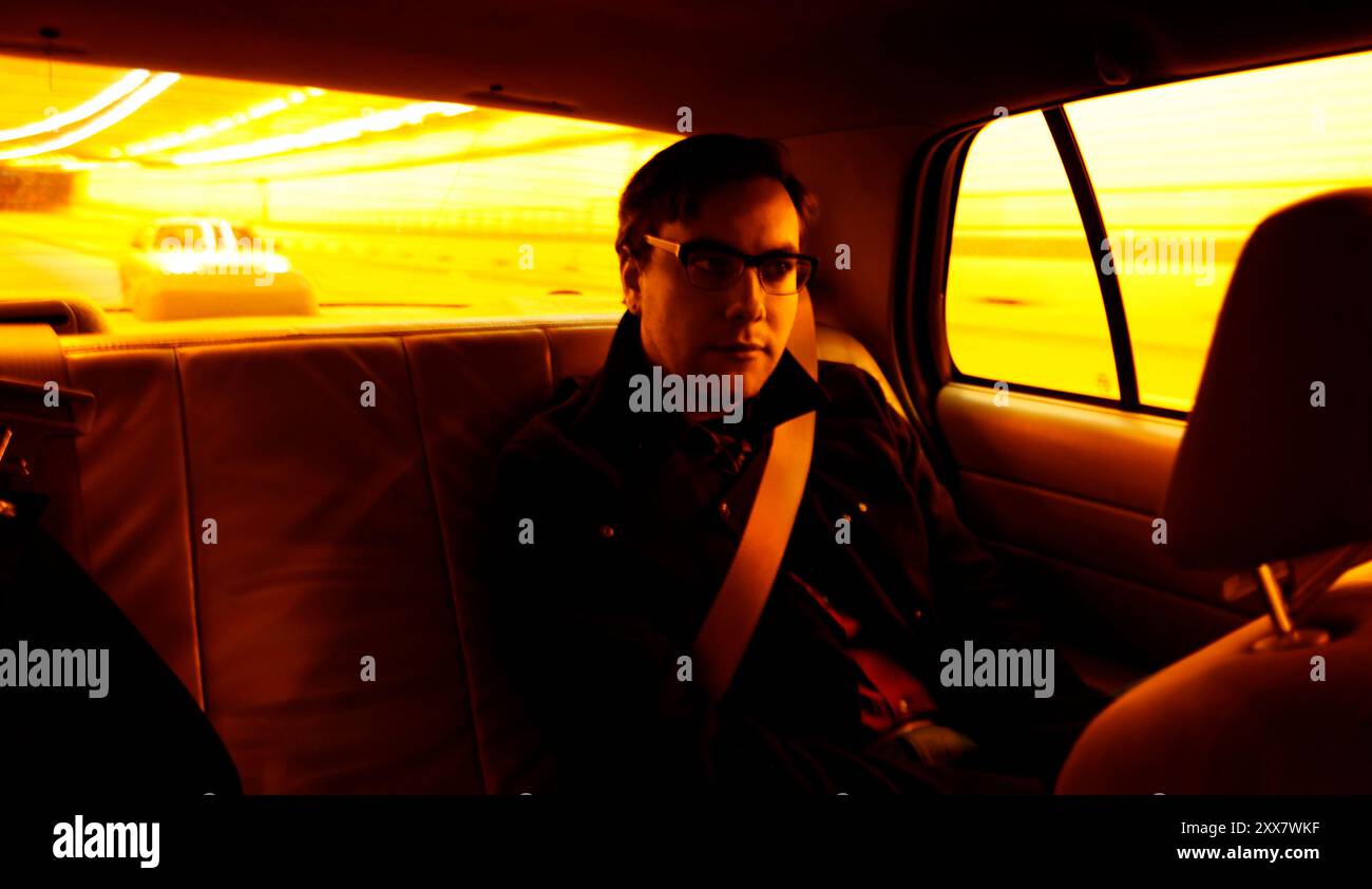 Die wachsenden Forderungen nach politischem Wandel im Nahen Osten richten neue Aufmerksamkeit auf Gene Sharp, einen Gelehrten aus Boston, Massachusetts, der sein Leben damit verbracht hat, gewaltfreie Proteste zu erforschen und Anleitungen für Menschen zu veröffentlichen, die hoffen, ihre Regierungen in Richtung Demokratie zu bewegen Stockfoto