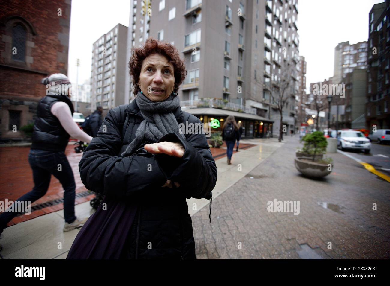 Roosevelt Island, ein Akronismus in New York, wurde in den letzten 35 Jahren vom Staat geführt. Jetzt öffnet sich das soziale Experiment für die Privatisierung. Stockfoto