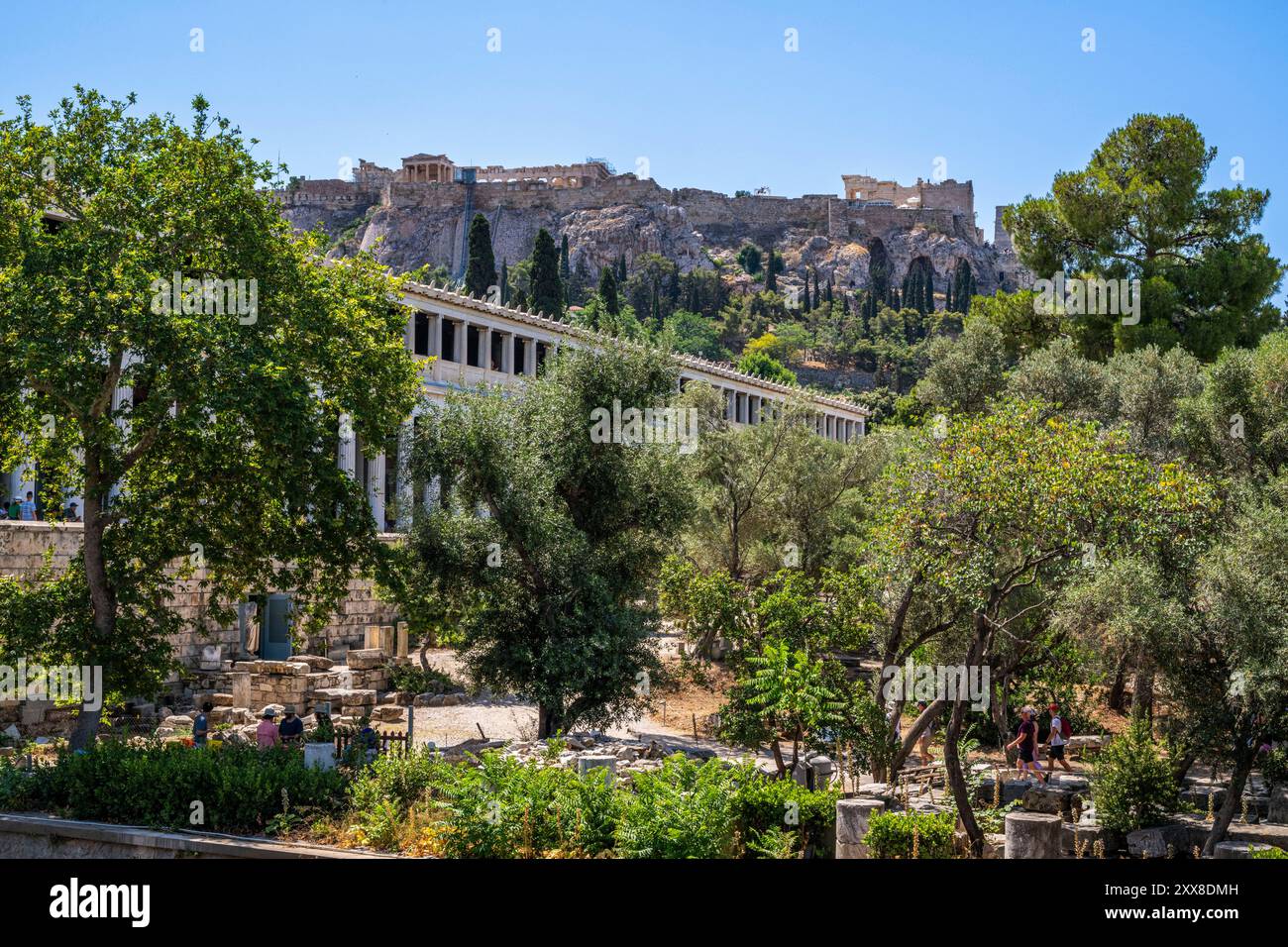 Griechenland, Athen, die Agora von Athen oder klassische Agora, ist ein alter öffentlicher Platz in Athen am Fuße des Hügels Colonos Agoraios. Die stoa des Attalus. Stockfoto