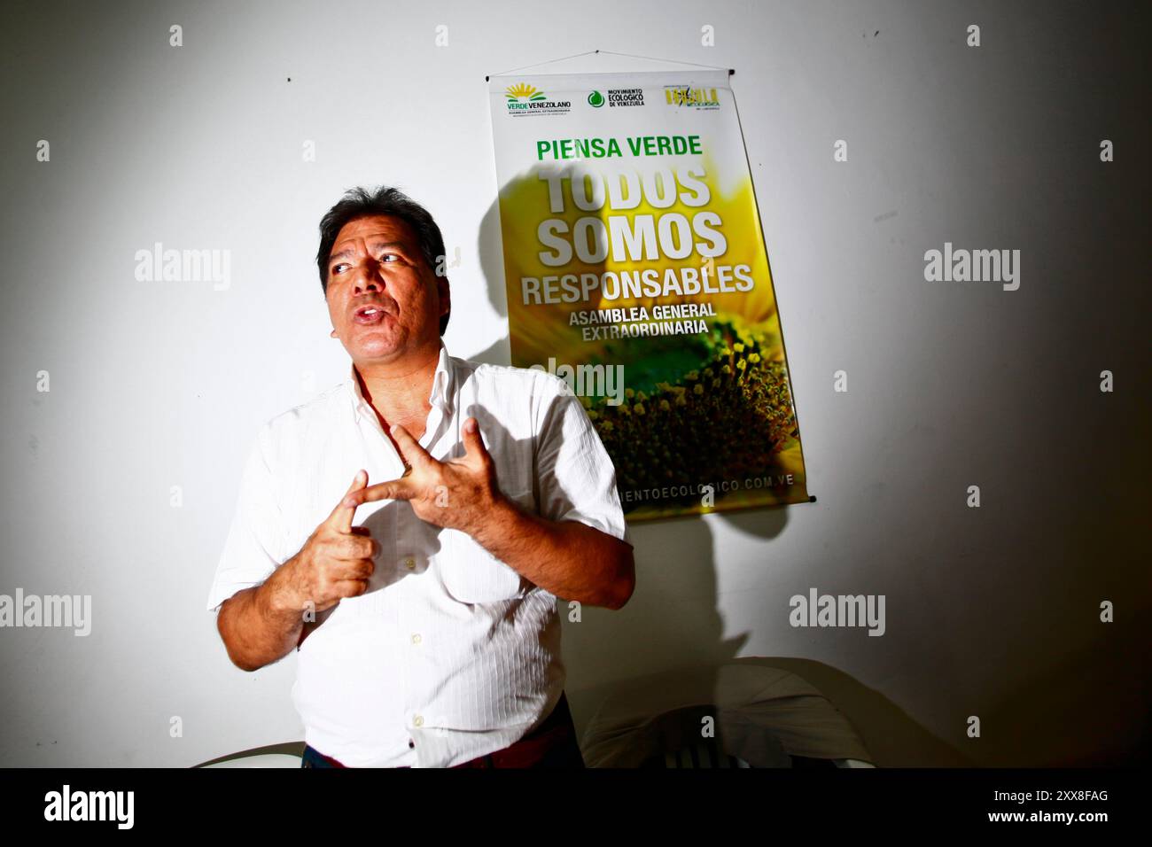 Der Abgeordnete Luis Diaz unterstützte zunächst die Regierung von Präsident hugo Chavez, aber jetzt ist er sich nicht so sicher. Er ist einer von zwölf Abgeordneten, die sich gegen Chavez stellen. Stockfoto