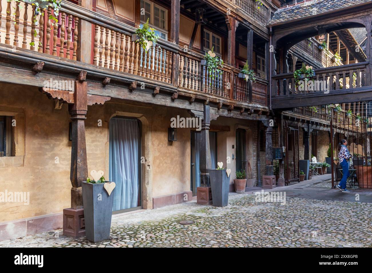 Frankreich, Unterrhein, Straßburg, Altstadt, die zum UNESCO-Weltkulturerbe gehört, Cour du Corbeau, das Hotel La Cour du Corbeau, komplett renoviert Stockfoto