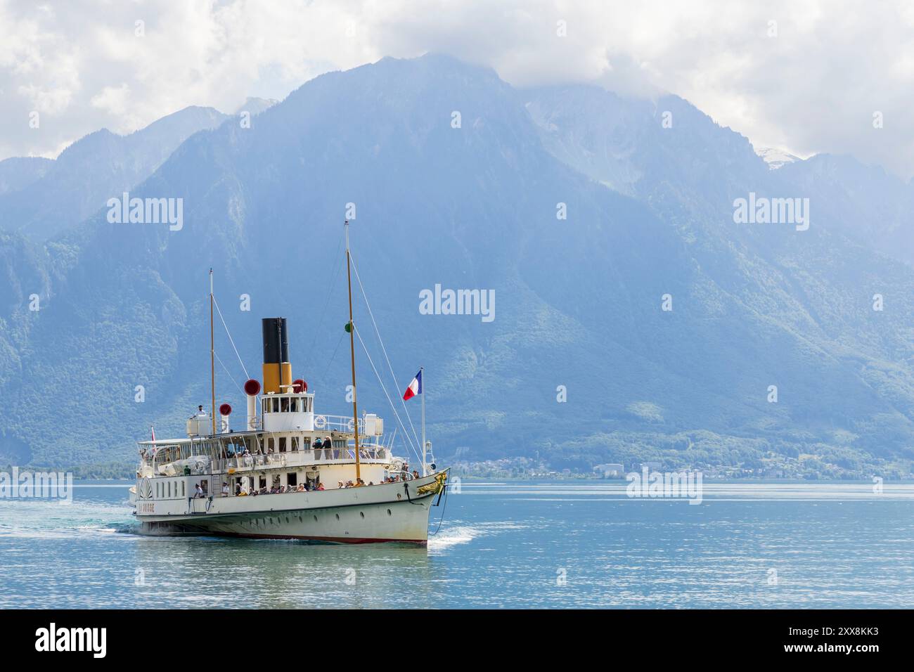 Schweiz, Kanton Waadt, Montreux, Schaufelradboot Schweiz auf dem Genfer See Stockfoto
