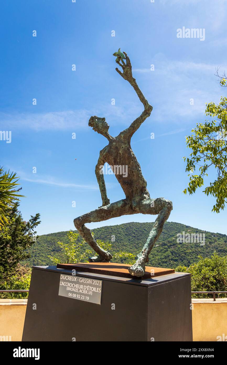 Gassin village south france provence -Fotos und -Bildmaterial in hoher ...