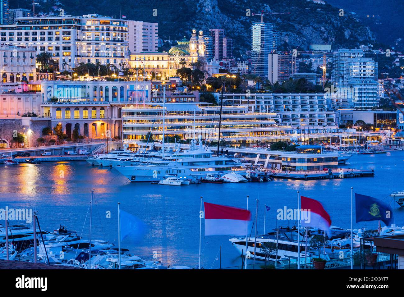 Fürstentum Monaco, Monaco-Stadt, allgemeiner Blick auf die Stadt, Hafen Hercule Stockfoto