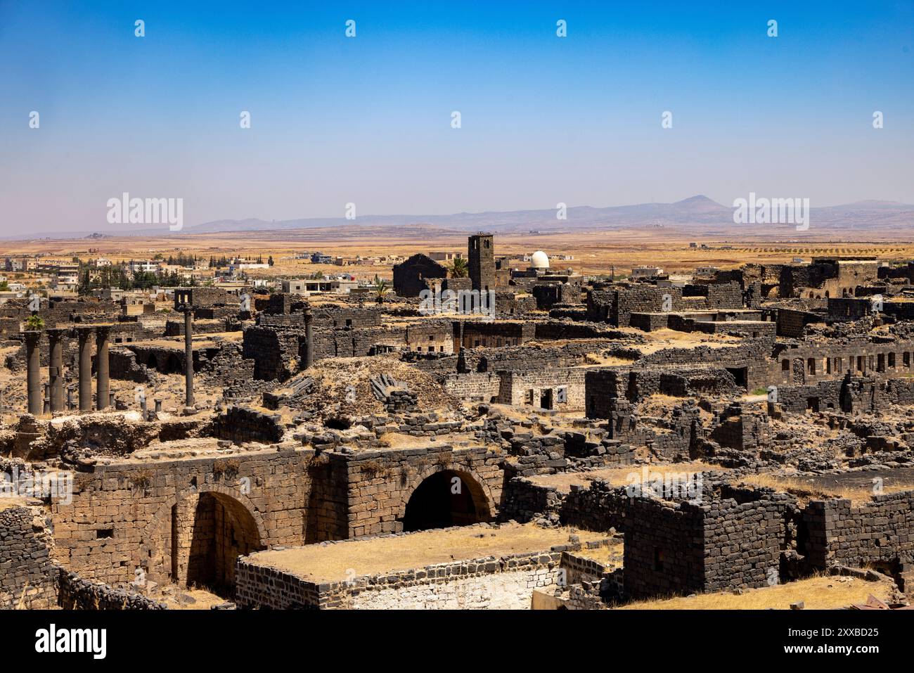blick über die Ruinen von Bosra, Syrien Stockfotografie - Alamy