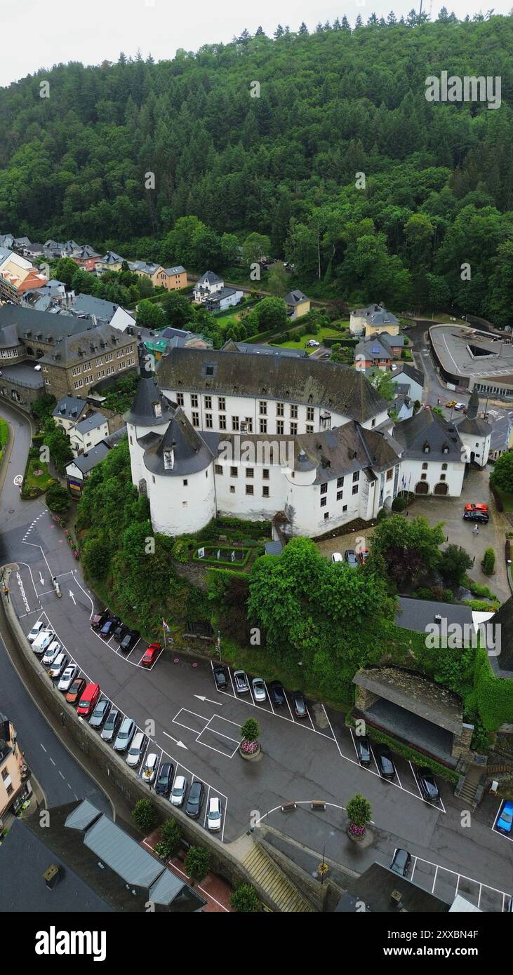 Drohnenfoto Schloss Clervaux Luxemburg europa Stockfoto