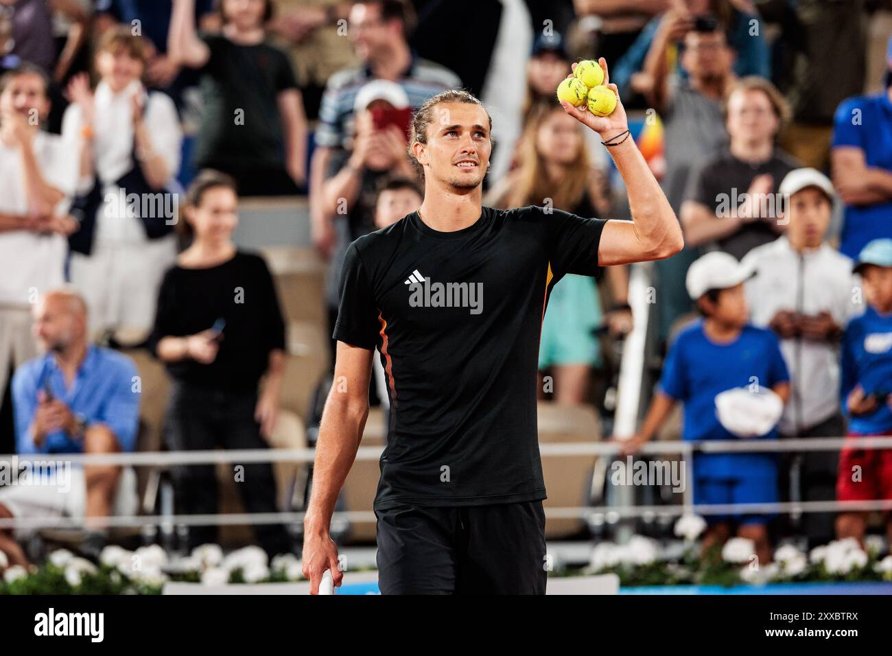 Roland Garros 2024 erste Runde Tränen The Zverev Factor: Professionalism Amid Personal Strain